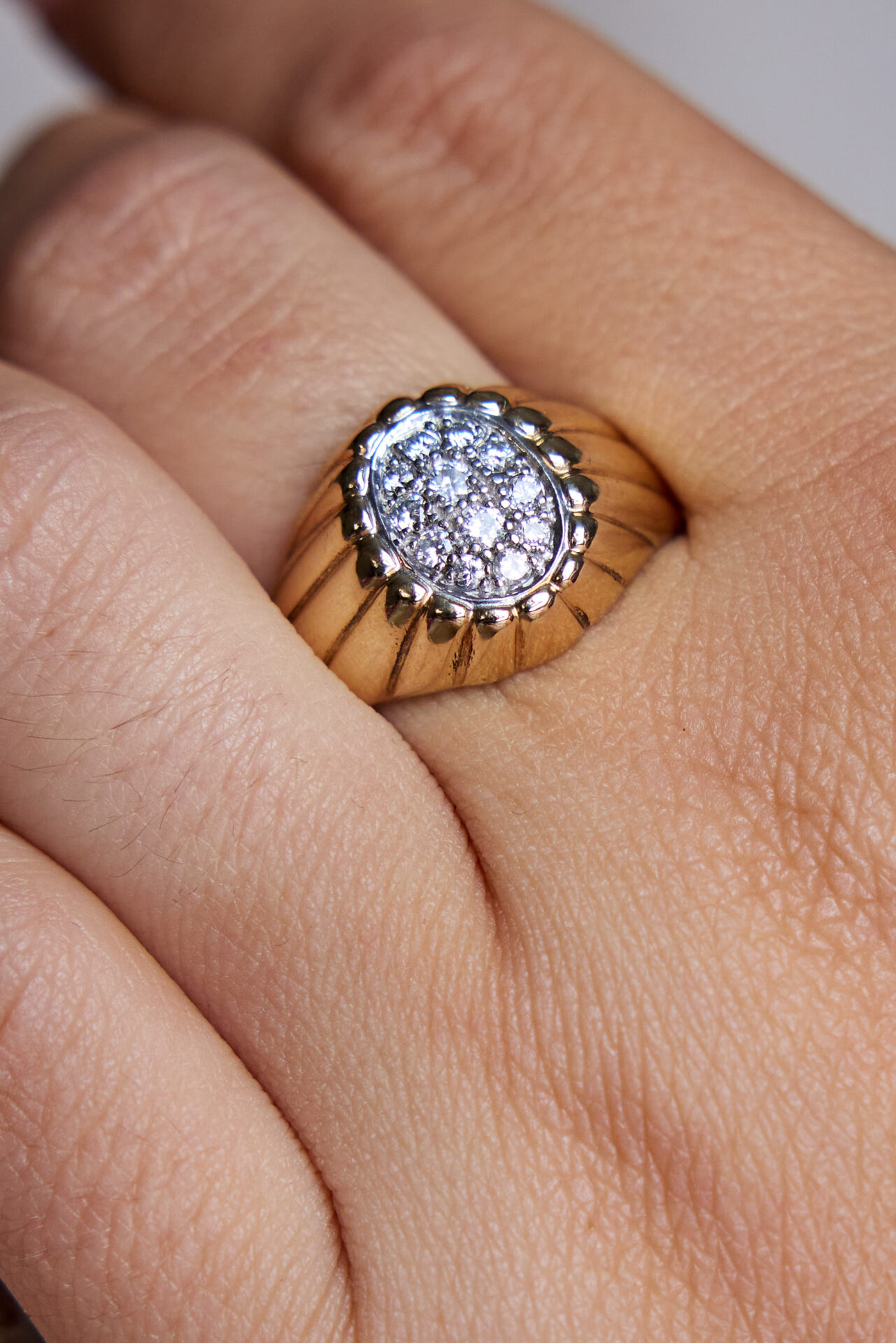 ATIKA RINGS OCTOBER 251195