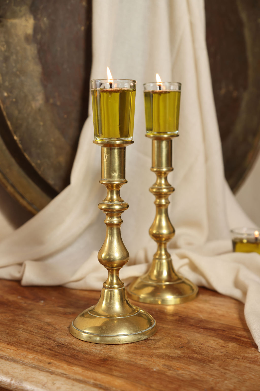 עתיקא פמוטים. פמוטי נחושת עתיקים לשבת