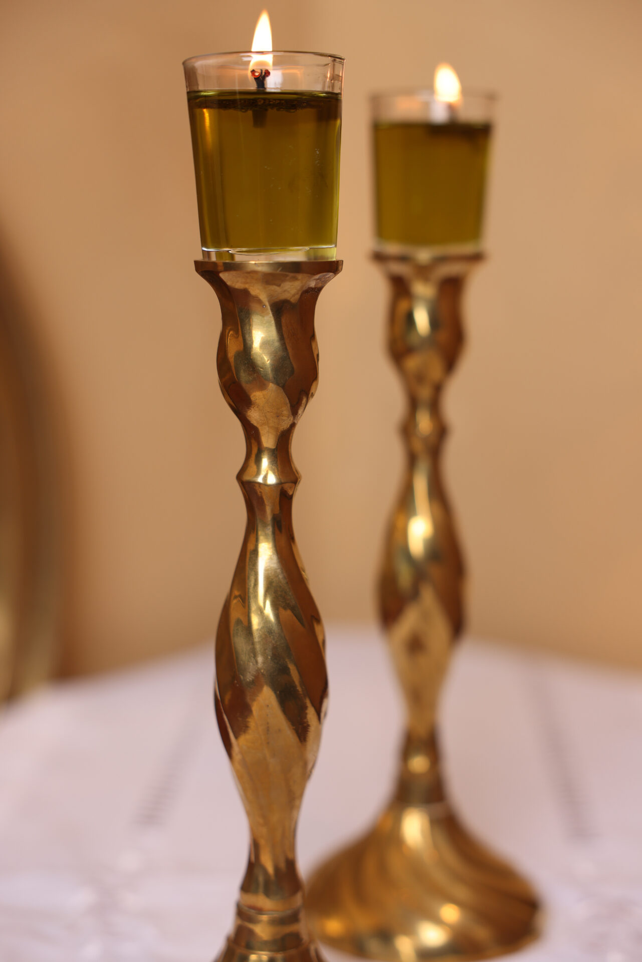 עתיקא פמוטים לשבת. פמוטי נחושת עתיקים