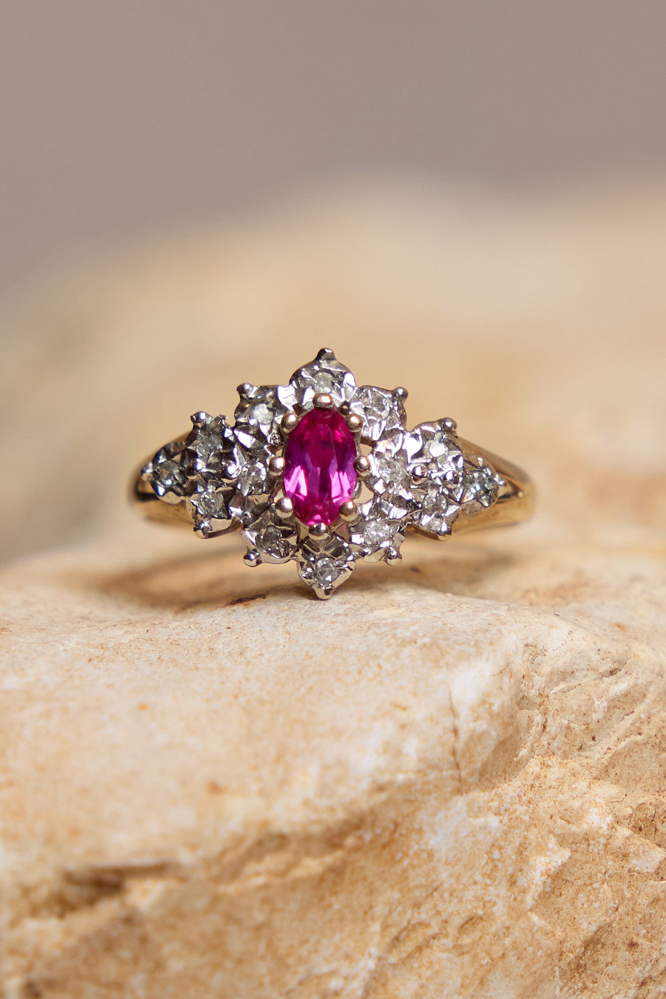 טבעת טורמלין ורודה עם יהלומים וינטאג