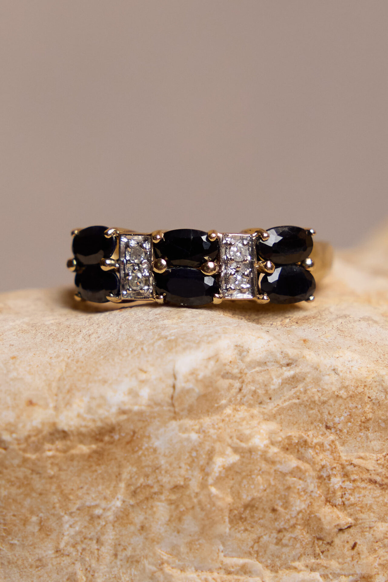 טבעת וינטאג׳ זהב ספיר ויהלומים