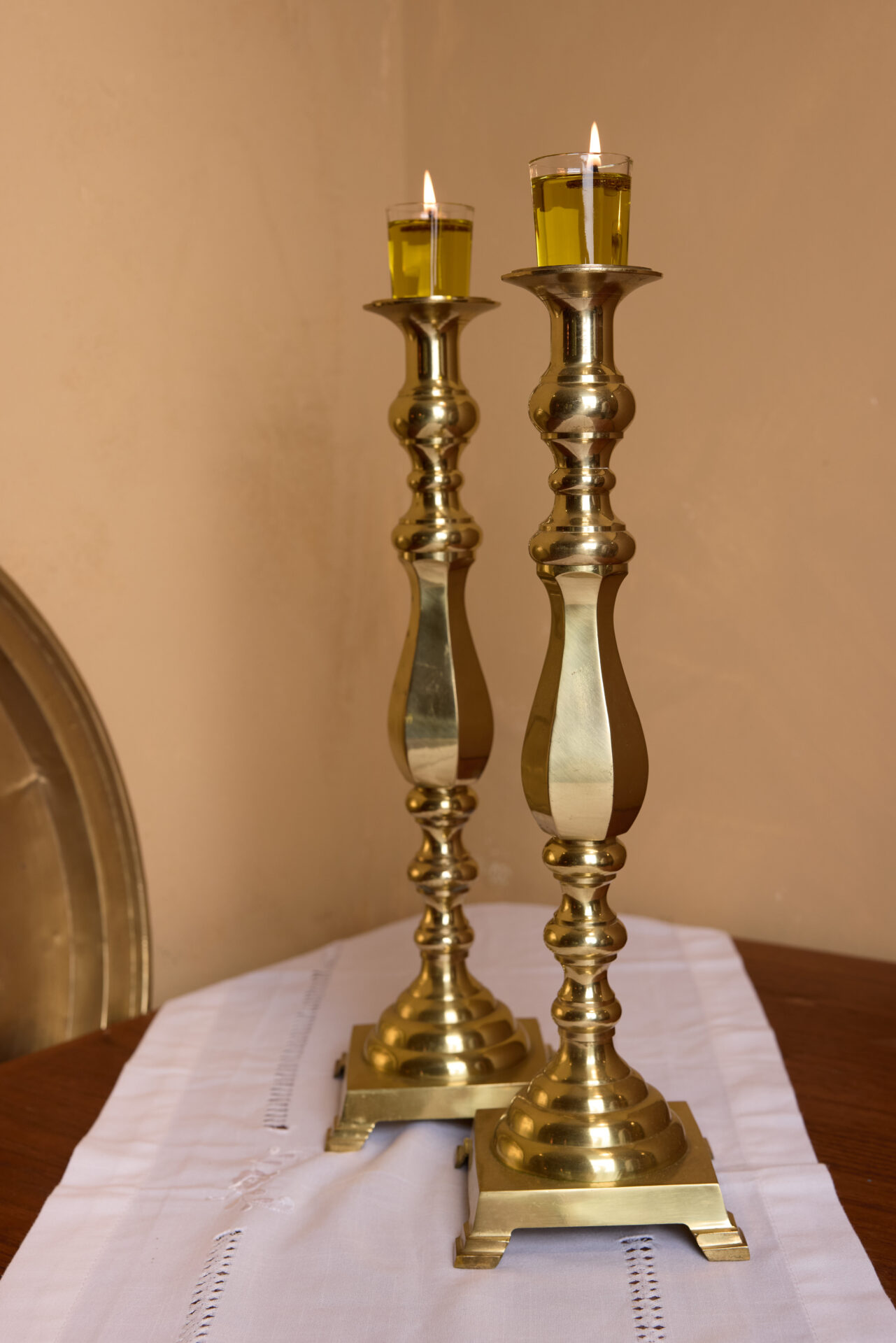 פמוטי נחושת עתיקים. עתיקא פמוטים לשבת