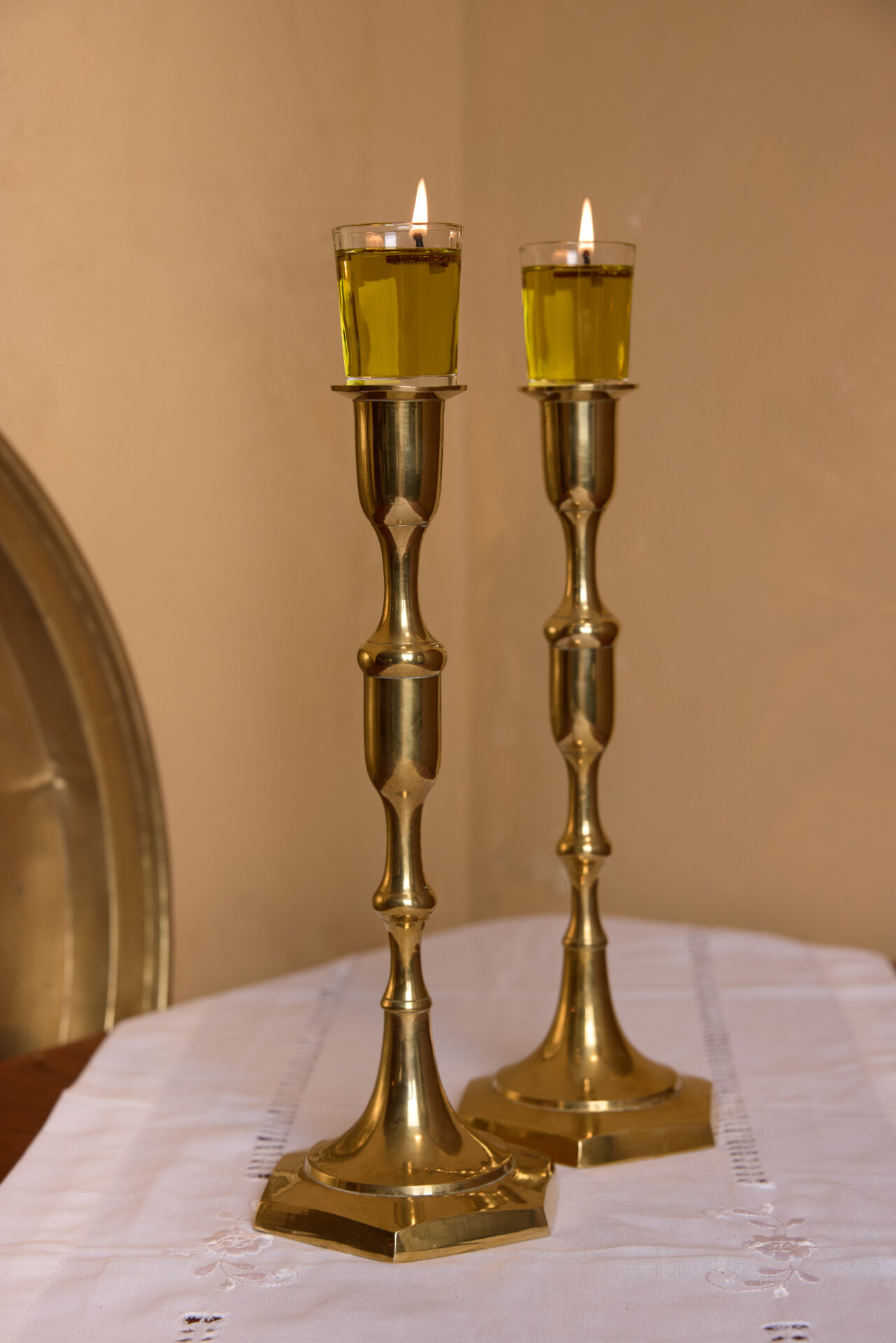 פמוטי נחושת עתיקים. עתיקא פמוטים לשבת