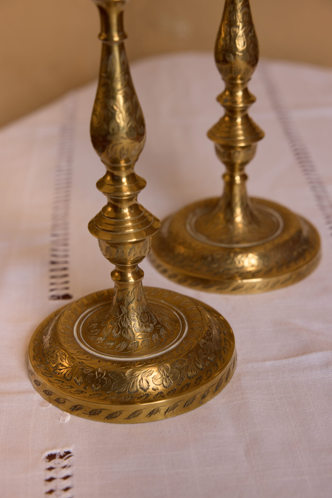 פמוטי נחושת עתיקים. עתיקא פמוטים לשבת