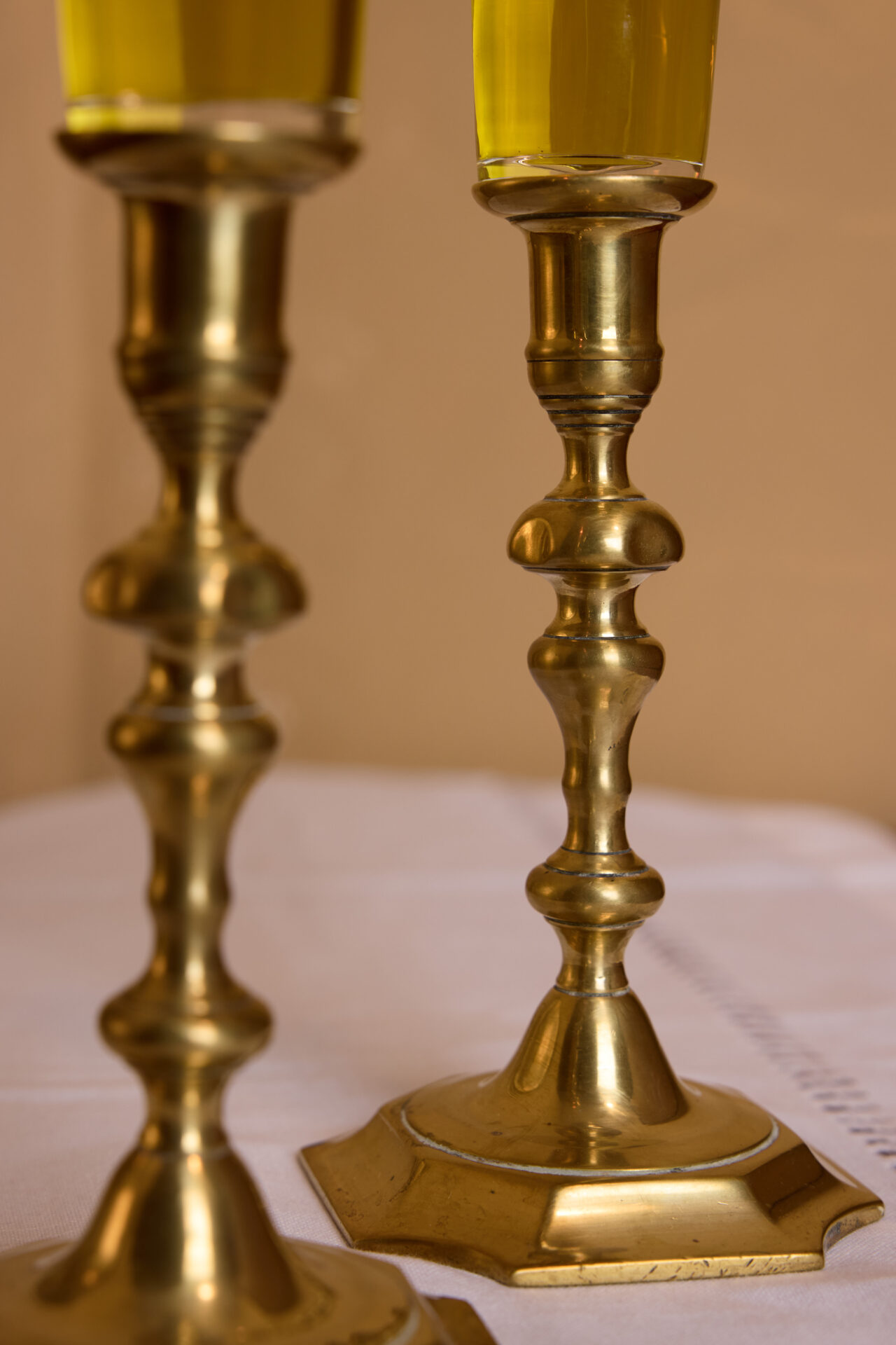 פמוטי נחושת עתיקים. עתיקא פמוטים לשבת