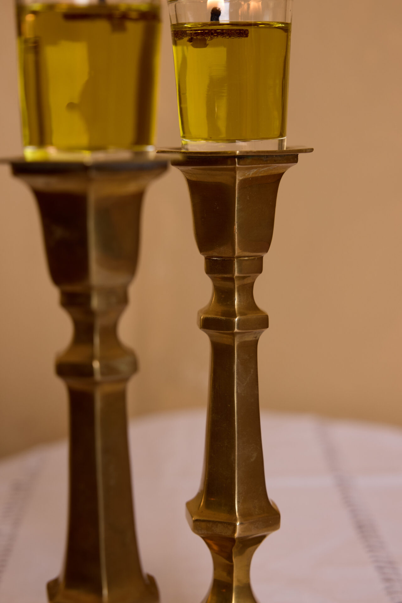 פמוטי נחושת עתיקים. עתיקא פמוטים לשבת