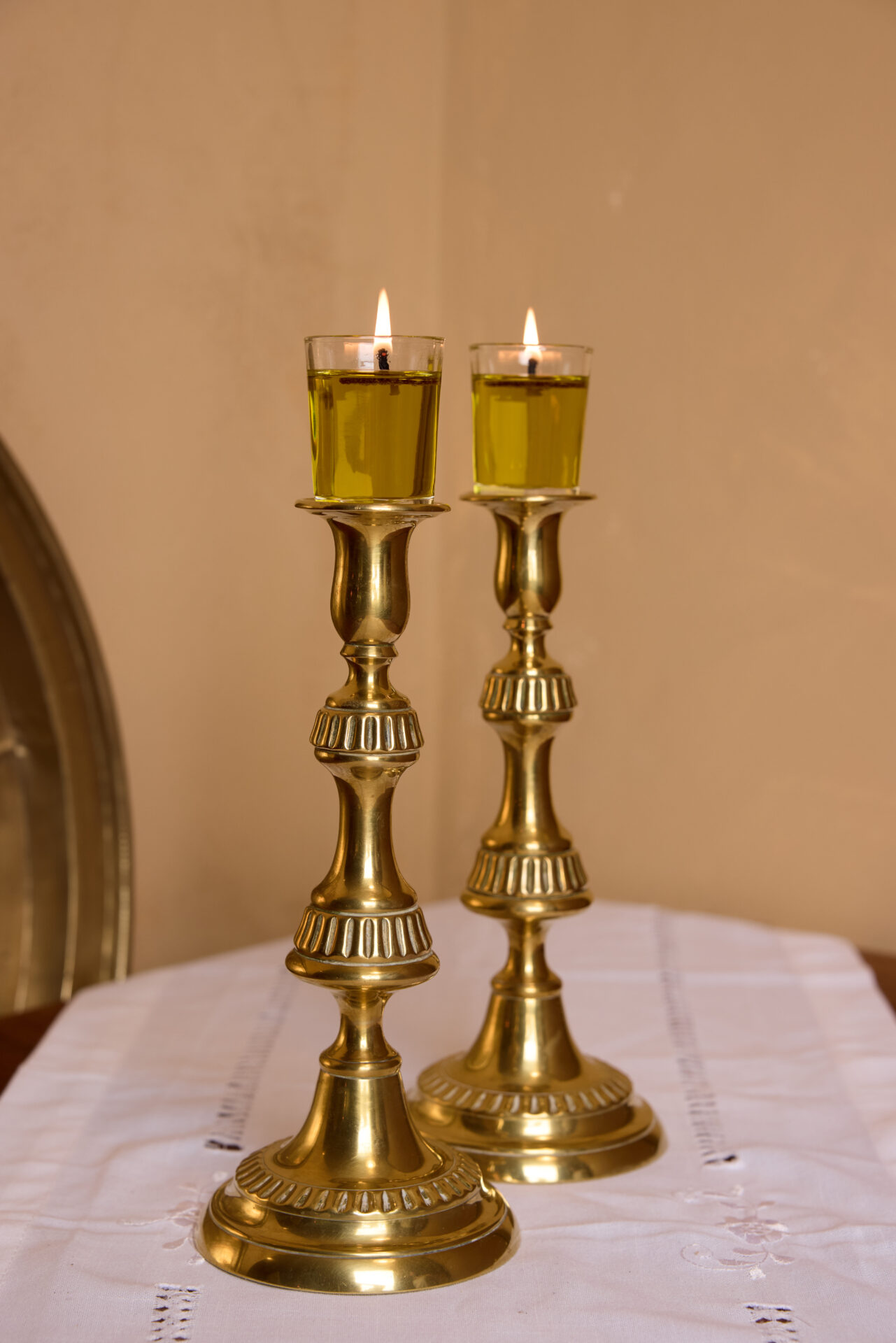 פמוטי נחושת עתיקים. עתיקא פמוטים לשבת