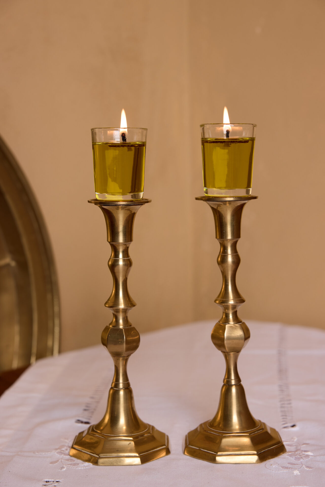 פמוטי נחושת עתיקים. עתיקא פמוטים לשבת