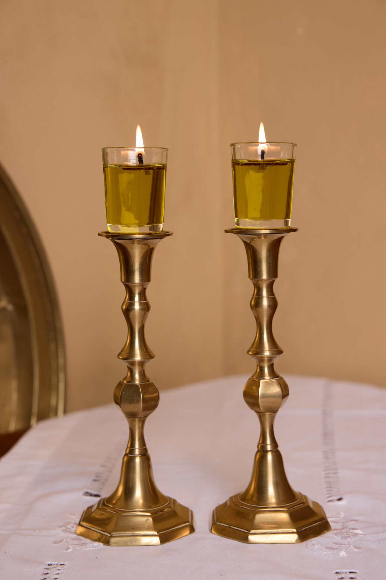 פמוטי נחושת עתיקים. עתיקא פמוטים לשבת