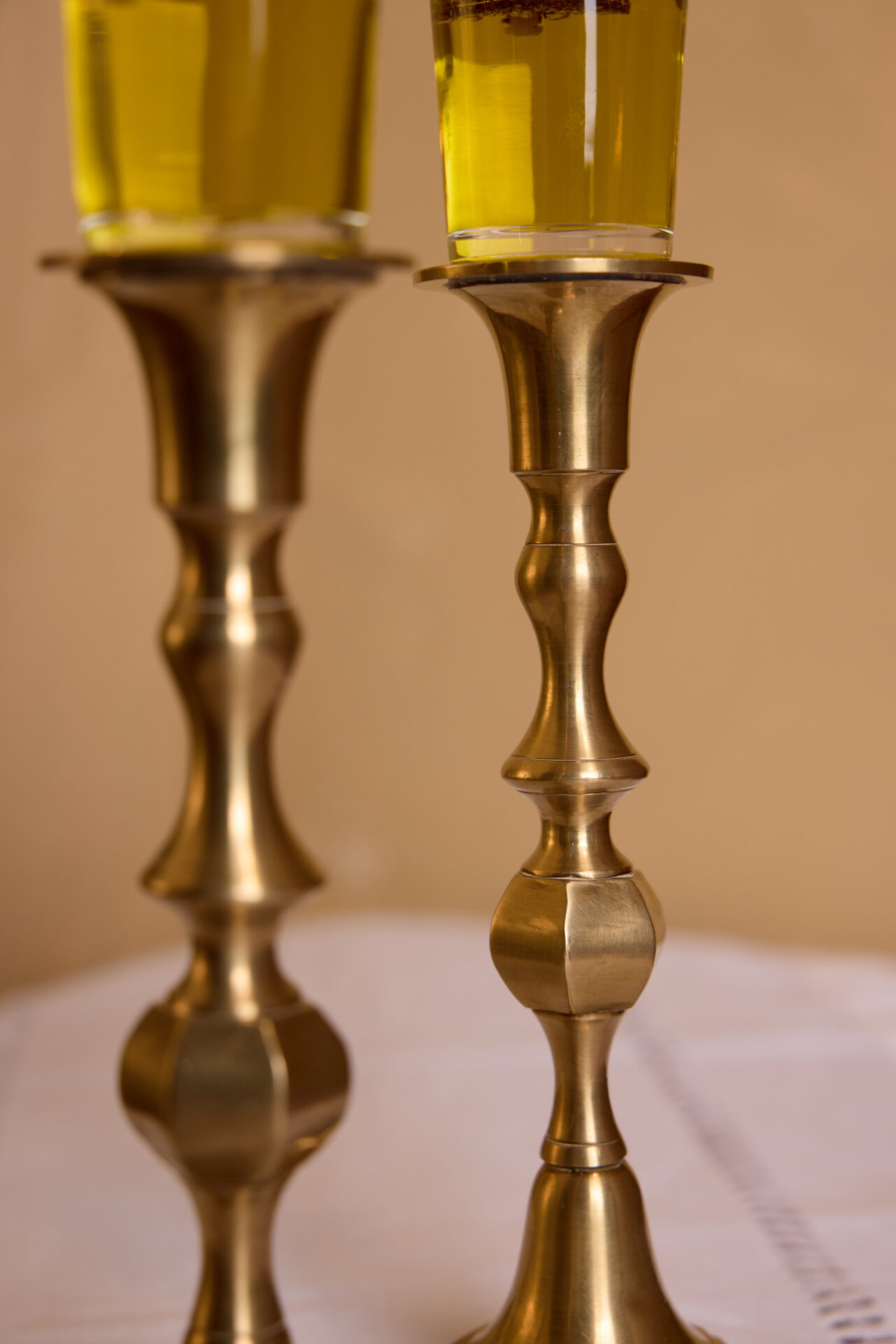 פמוטי נחושת עתיקים. עתיקא פמוטים לשבת