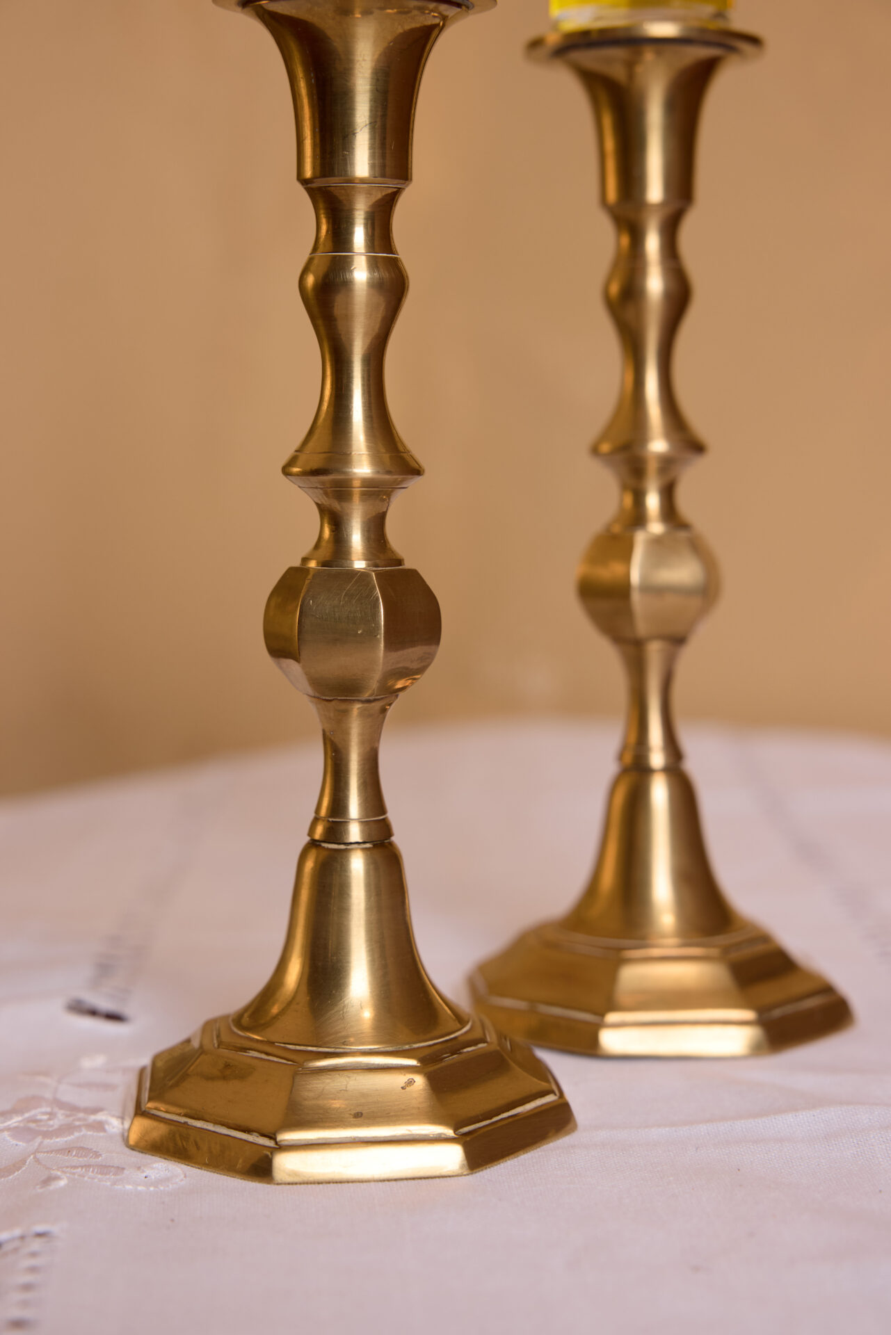 פמוטי נחושת עתיקים. עתיקא פמוטים לשבת