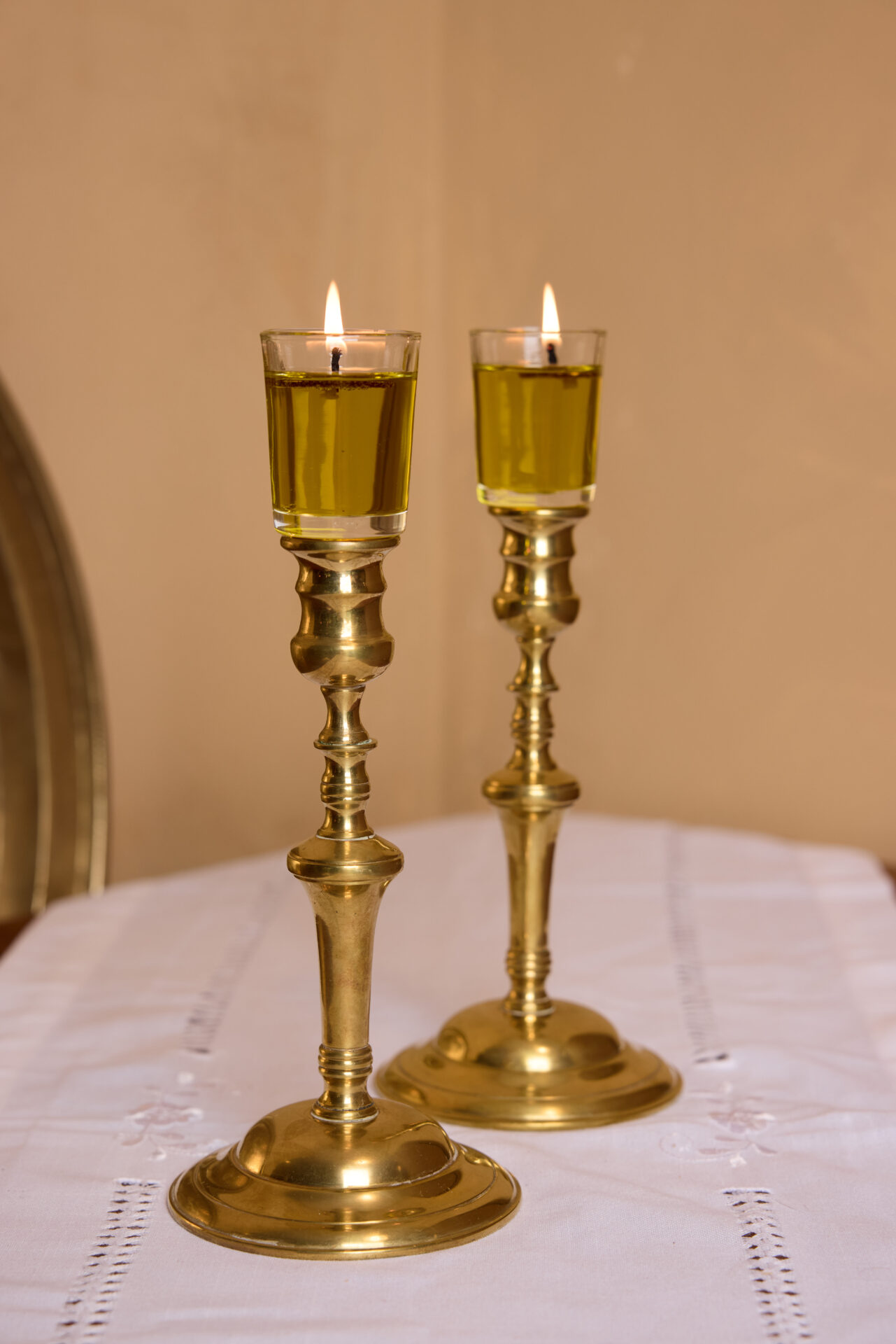 פמוטי נחושת עתיקים. עתיקא פמוטים לשבת