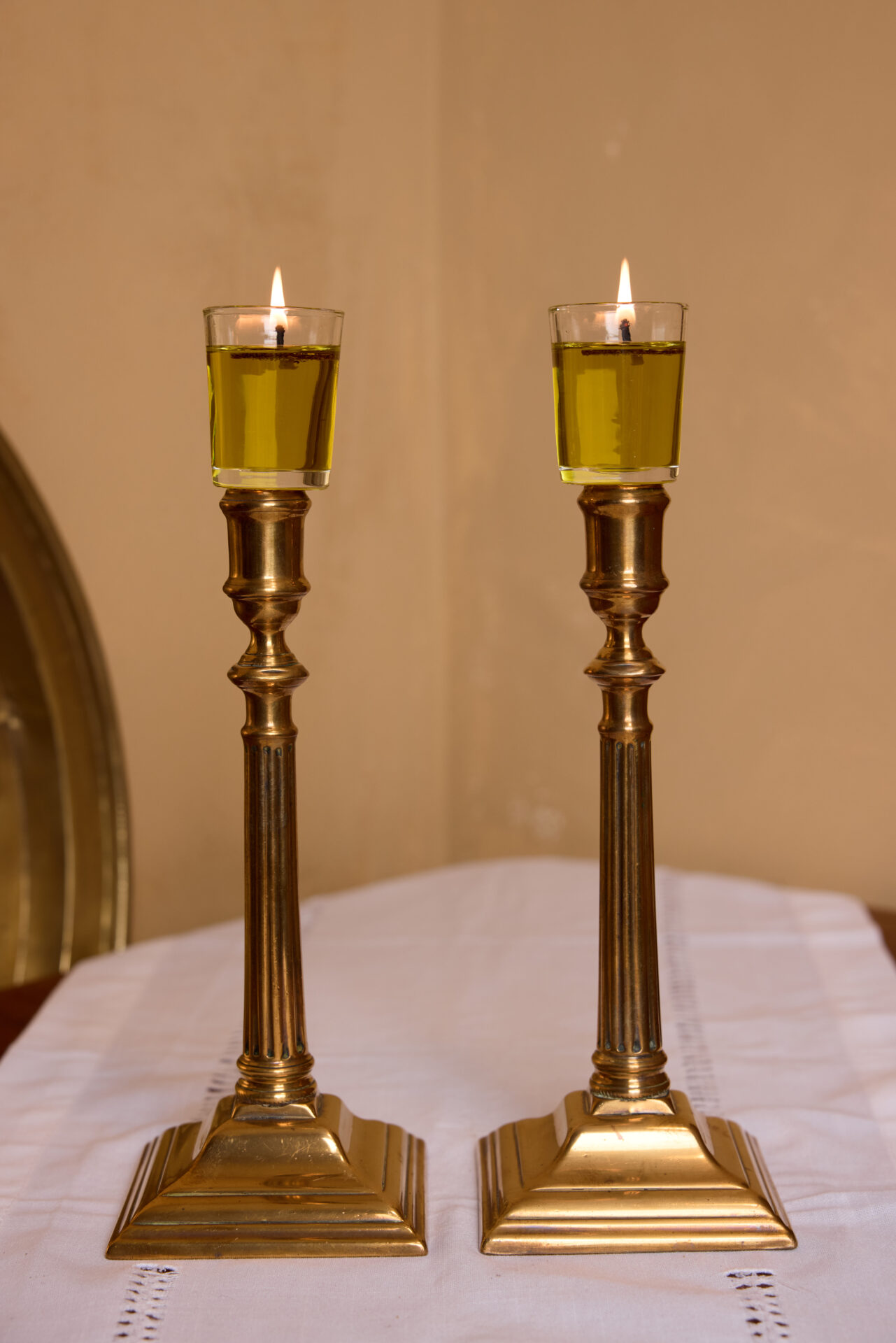 פמוטי נחושת עתיקים. עתיקא פמוטים לשבת