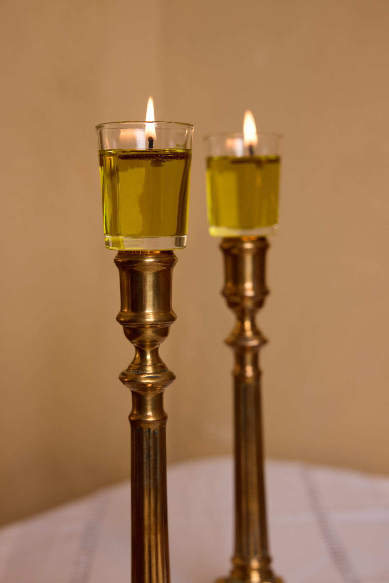 פמוטי נחושת עתיקים. עתיקא פמוטים לשבת