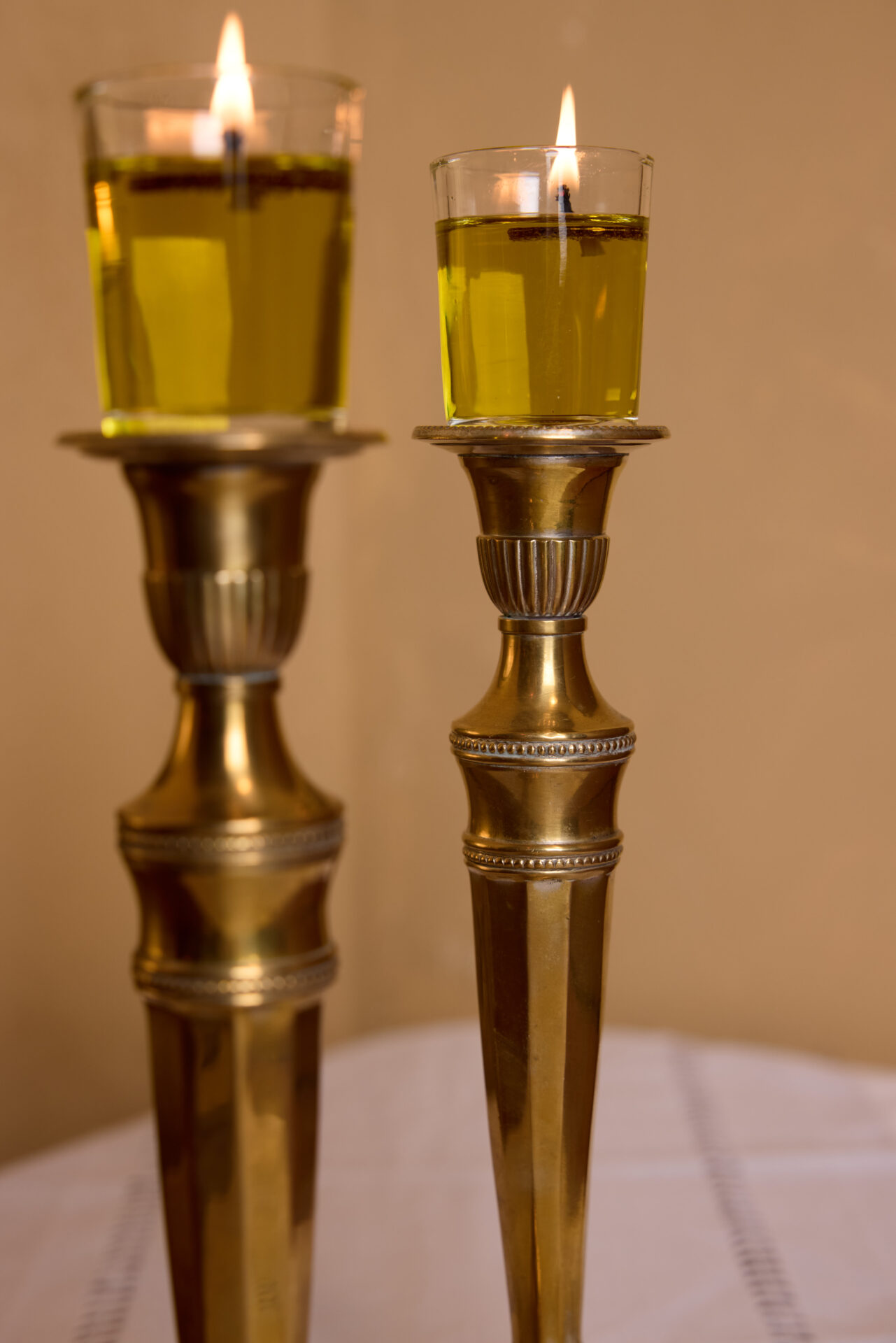 פמוטי נחושת עתיקים. עתיקא פמוטים לשבת