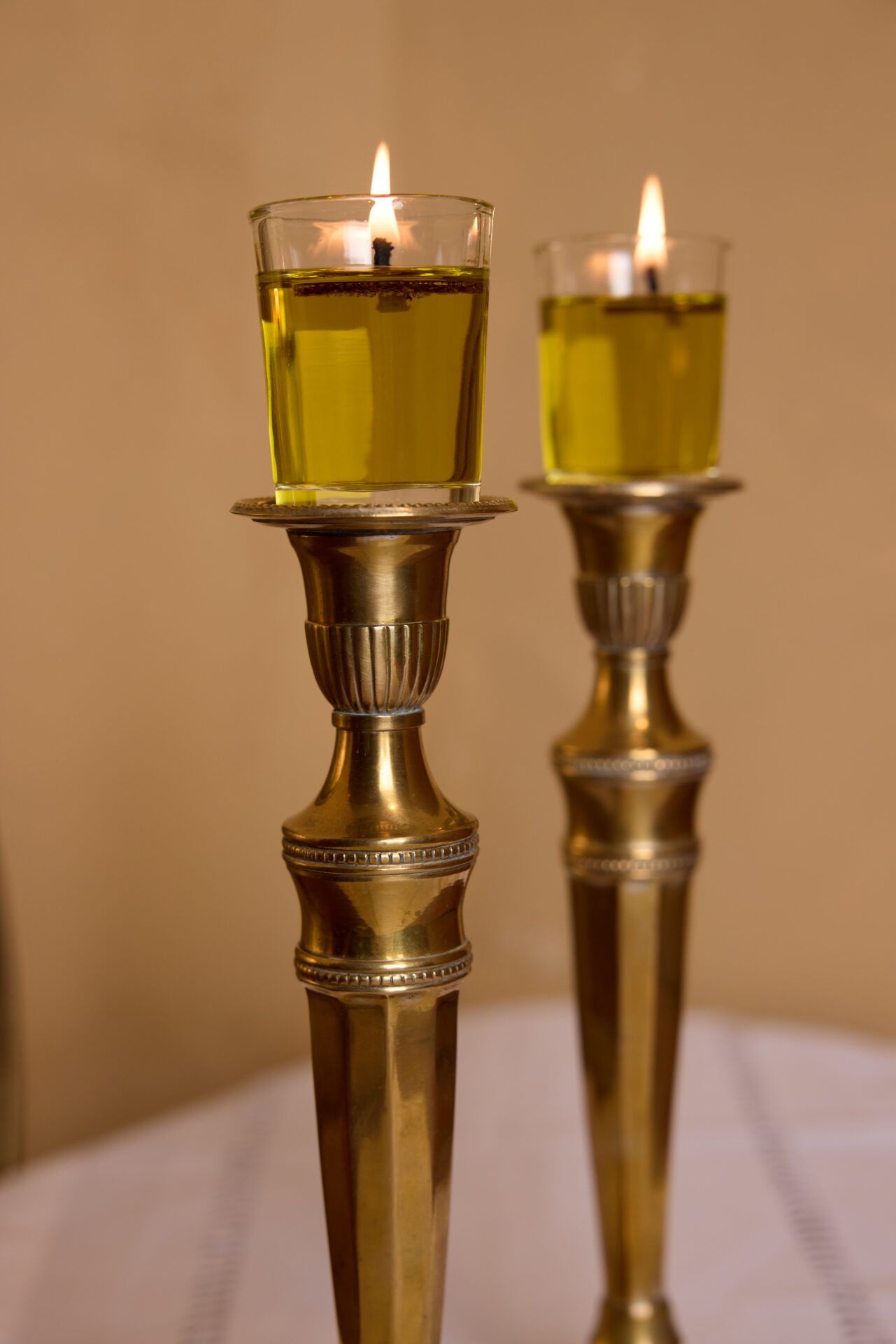 פמוטי נחושת עתיקים. עתיקא פמוטים לשבת