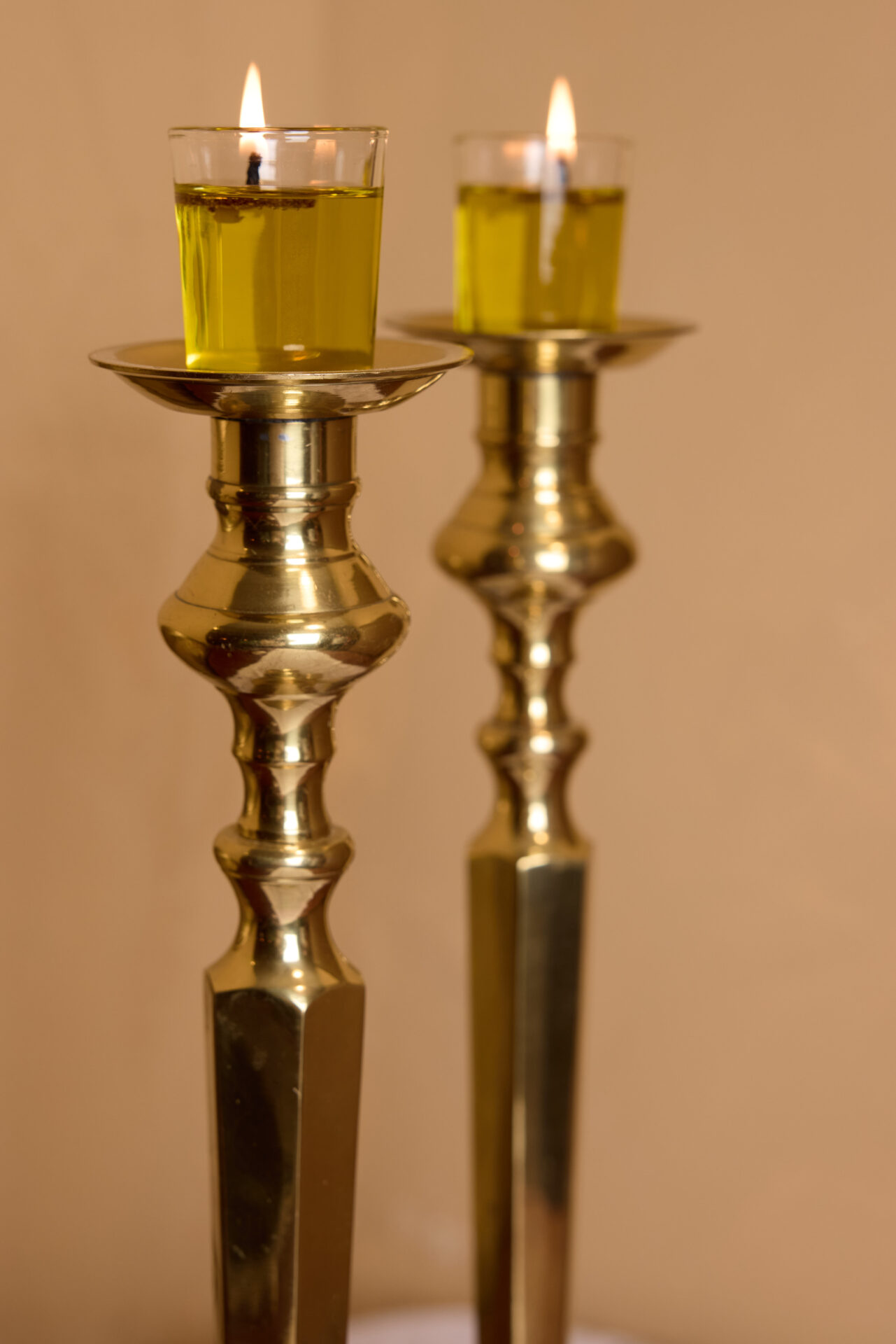 פמוטי נחושת עתיקים. עתיקא פמוטים לשבת