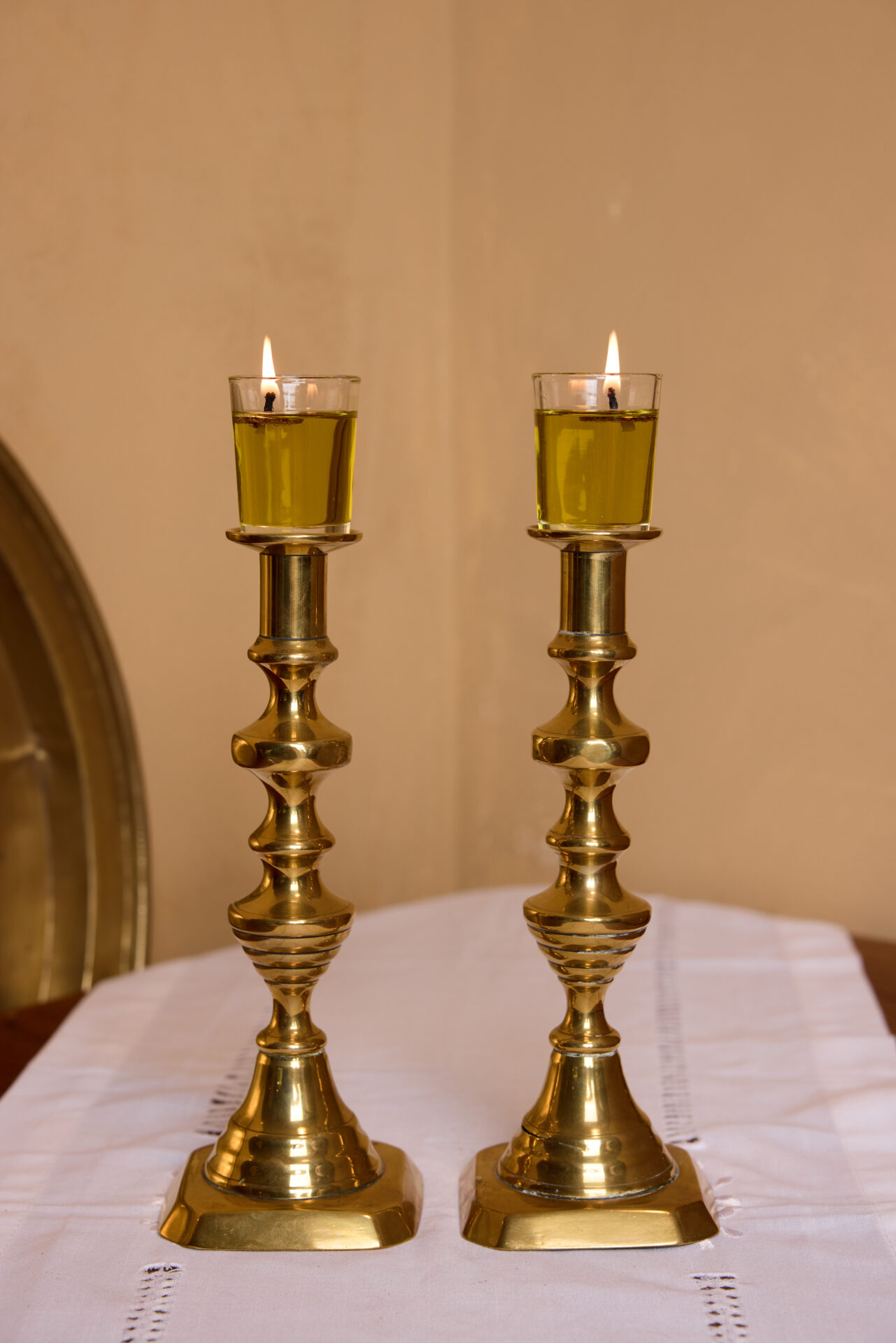 פמוטי נחושת עתיקים. עתיקא פמוטים לשבת