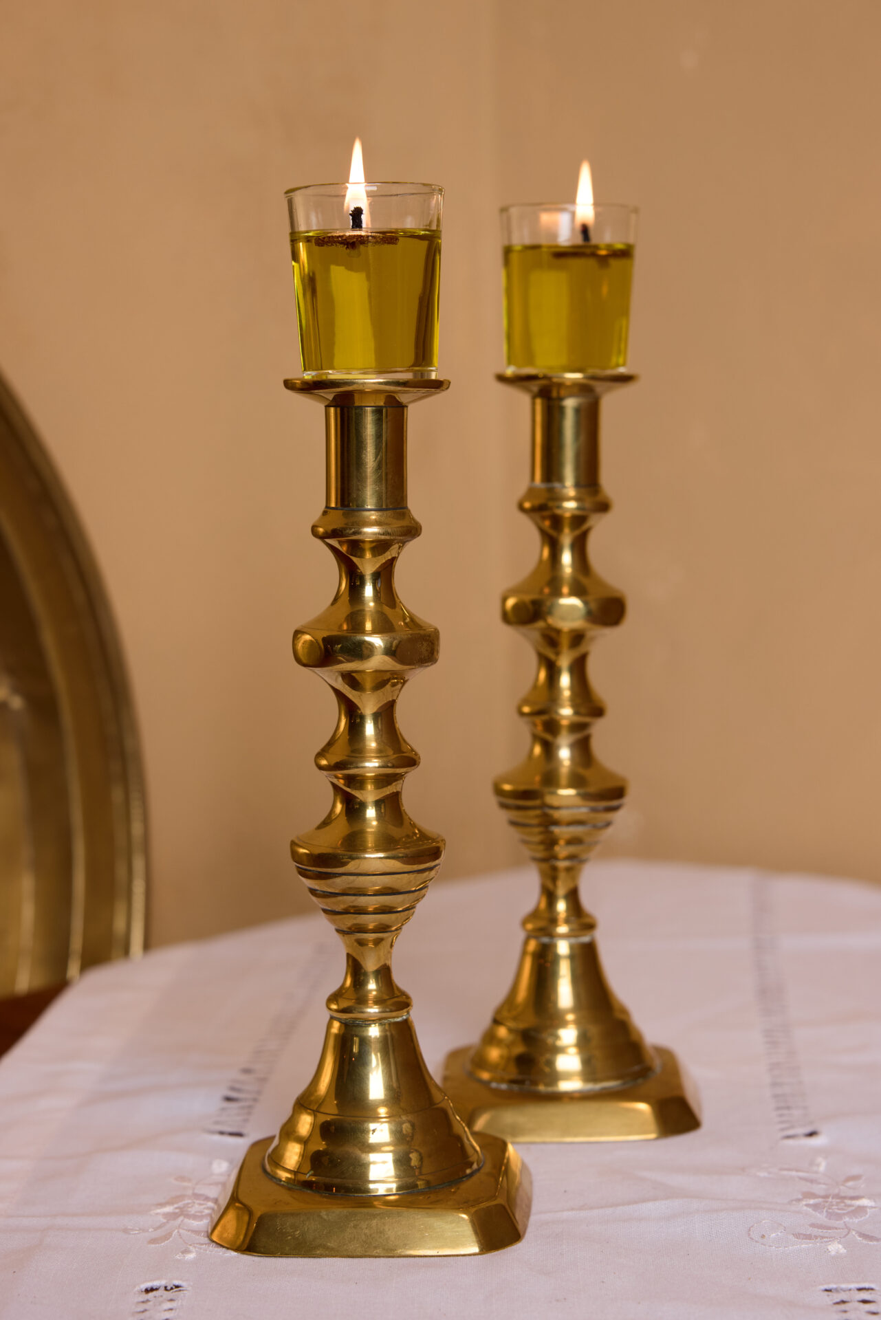 פמוטי נחושת עתיקים. עתיקא פמוטים לשבת