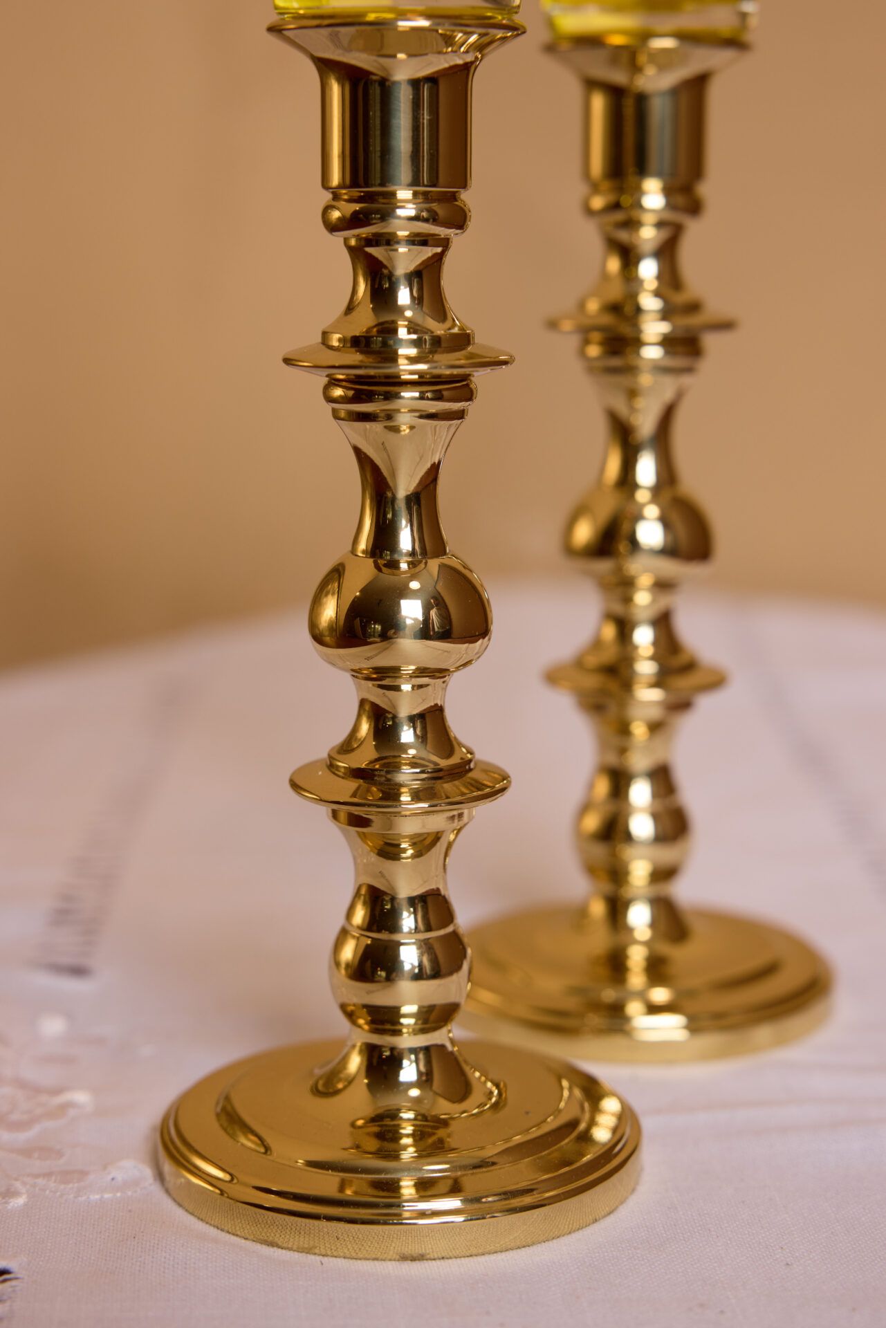 פמוטי נחושת עתיקים. עתיקא פמוטים לשבת