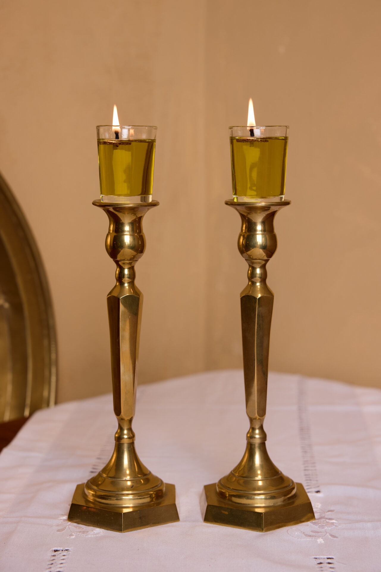 פמוטי נחושת עתיקים. עתיקא פמוטים לשבת