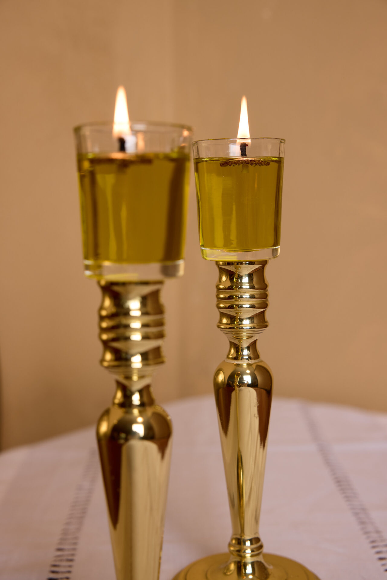 פמוטי נחושת עתיקים. עתיקא פמוטים לשבת