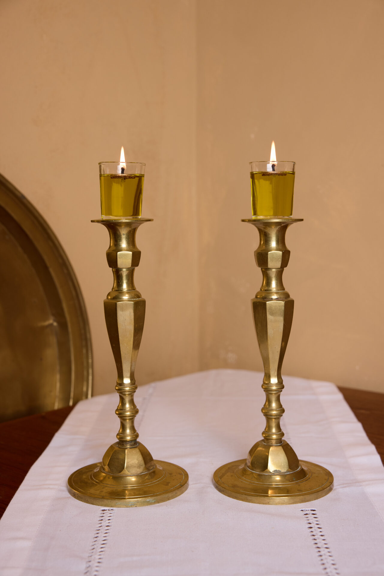 פמוטי נחושת עתיקים. עתיקא פמוטים לשבת