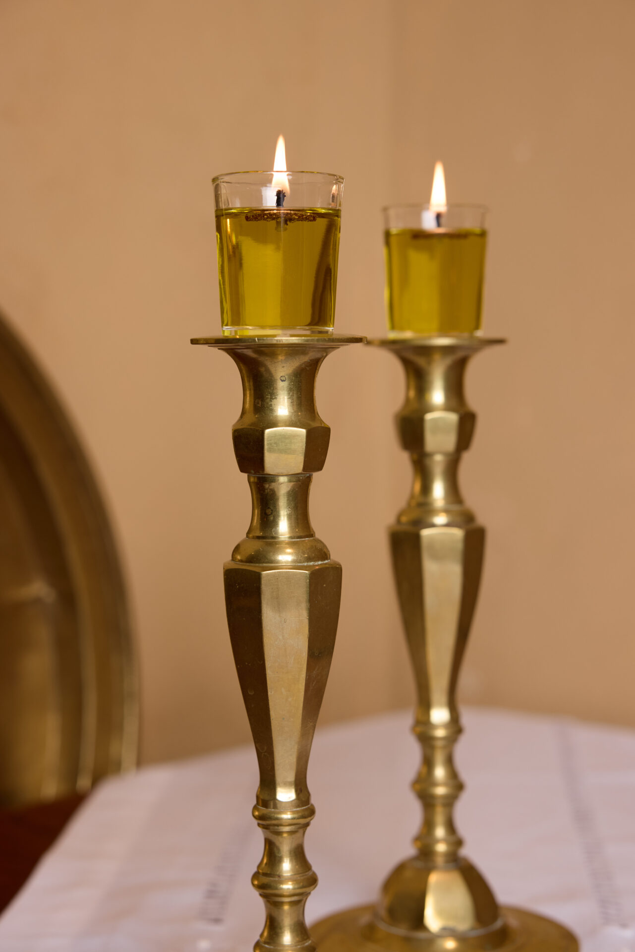 פמוטי נחושת עתיקים. עתיקא פמוטים לשבת