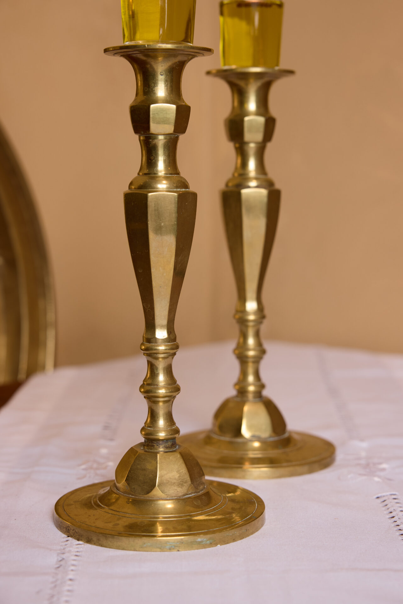 פמוטי נחושת עתיקים. עתיקא פמוטים לשבת