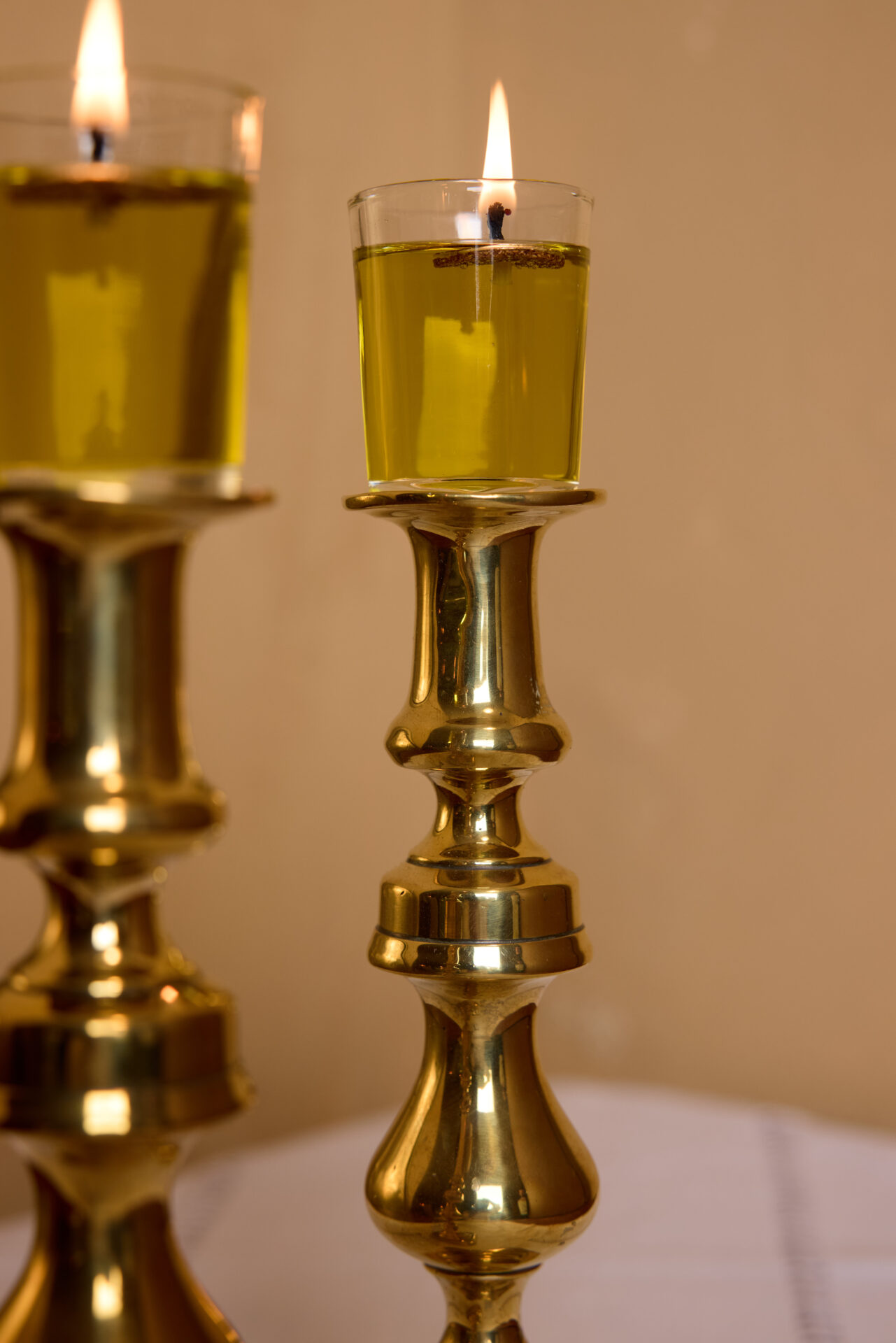 פמוטי נחושת עתיקים. עתיקא פמוטים לשבת.