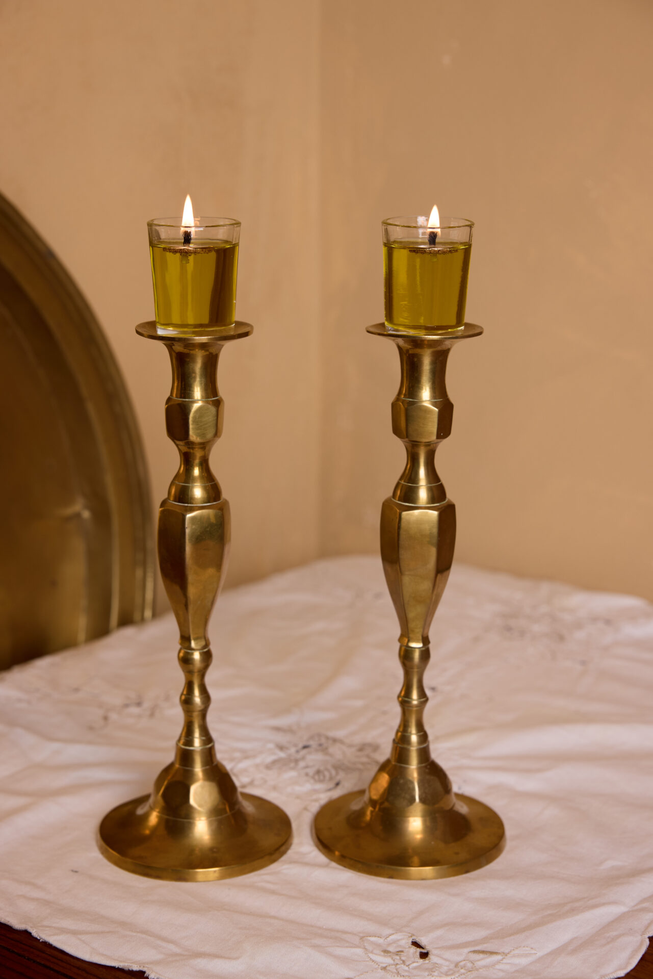 פמוטי נחושת עתיקים. עתיקא פמוטים לשבת