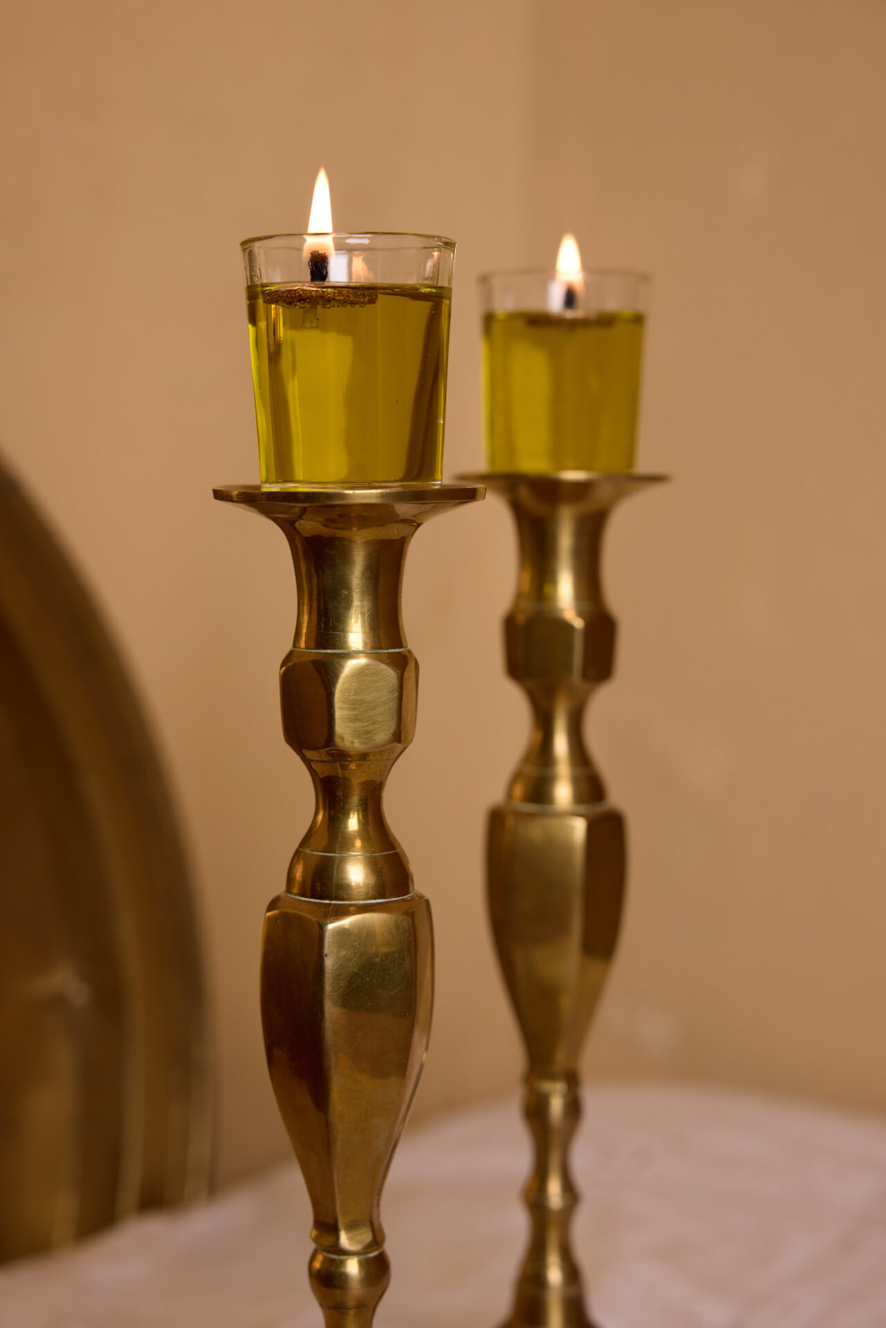 פמוטי נחושת עתיקים. עתיקא פמוטים לשבת