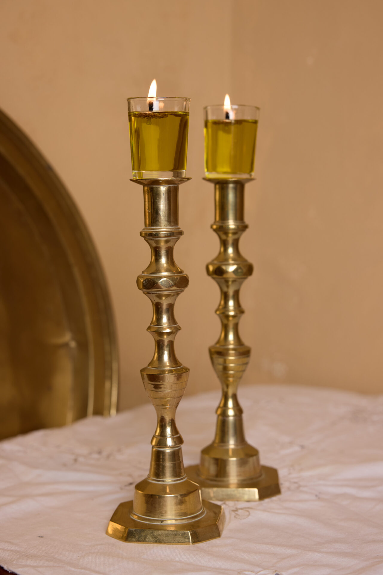 פמוטי נחושת עתיקים. עתיקא פמוטים לשבת