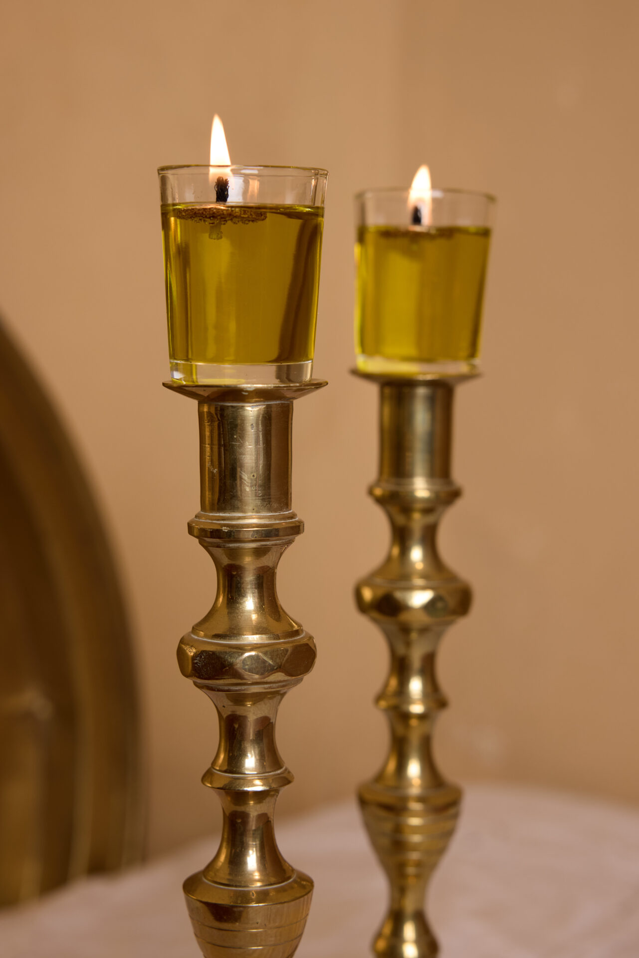 פמוטי נחושת עתיקים. עתיקא פמוטים לשבת