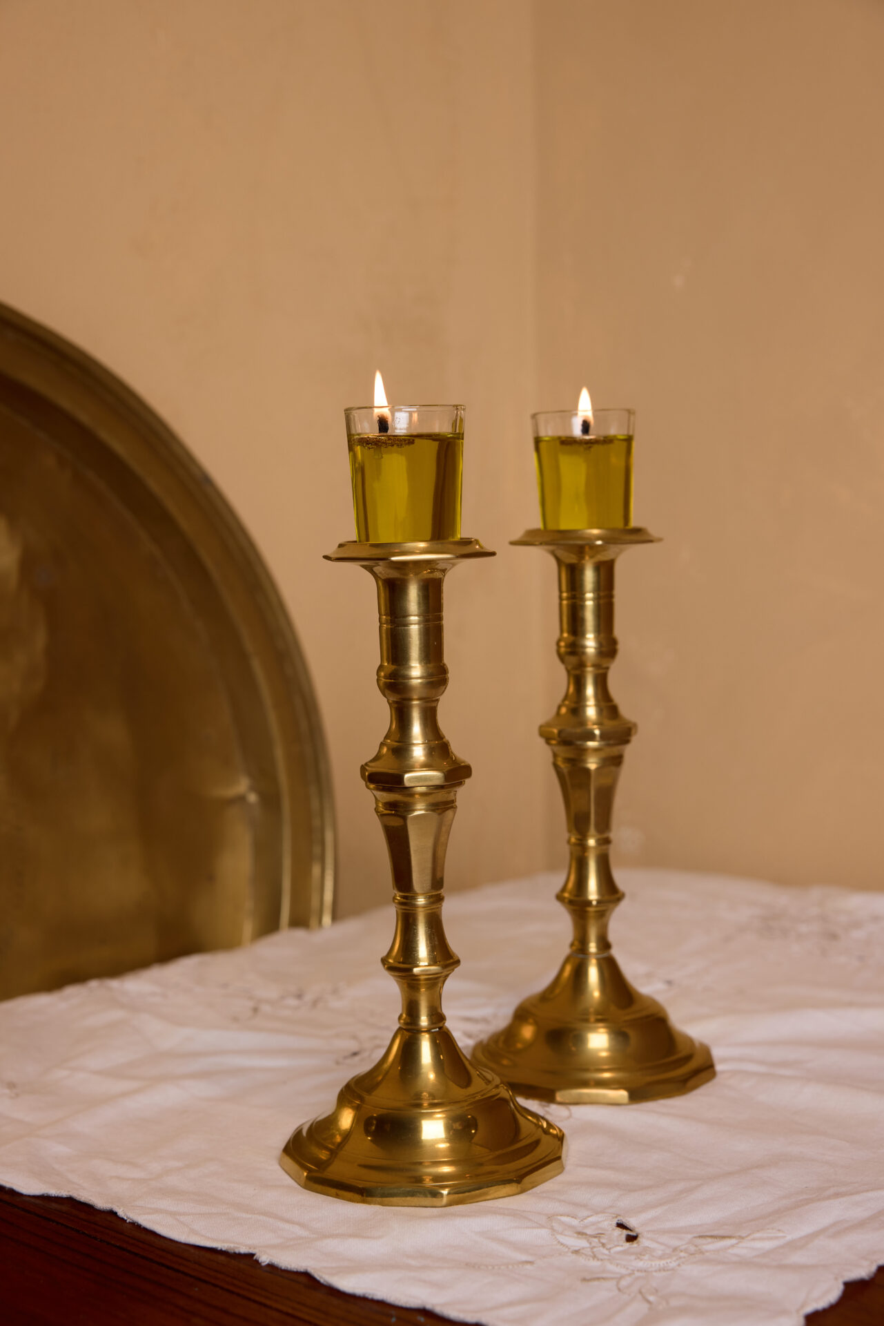 פמוטי נחושת עתיקים. עתיקא פמוטים לשבת.