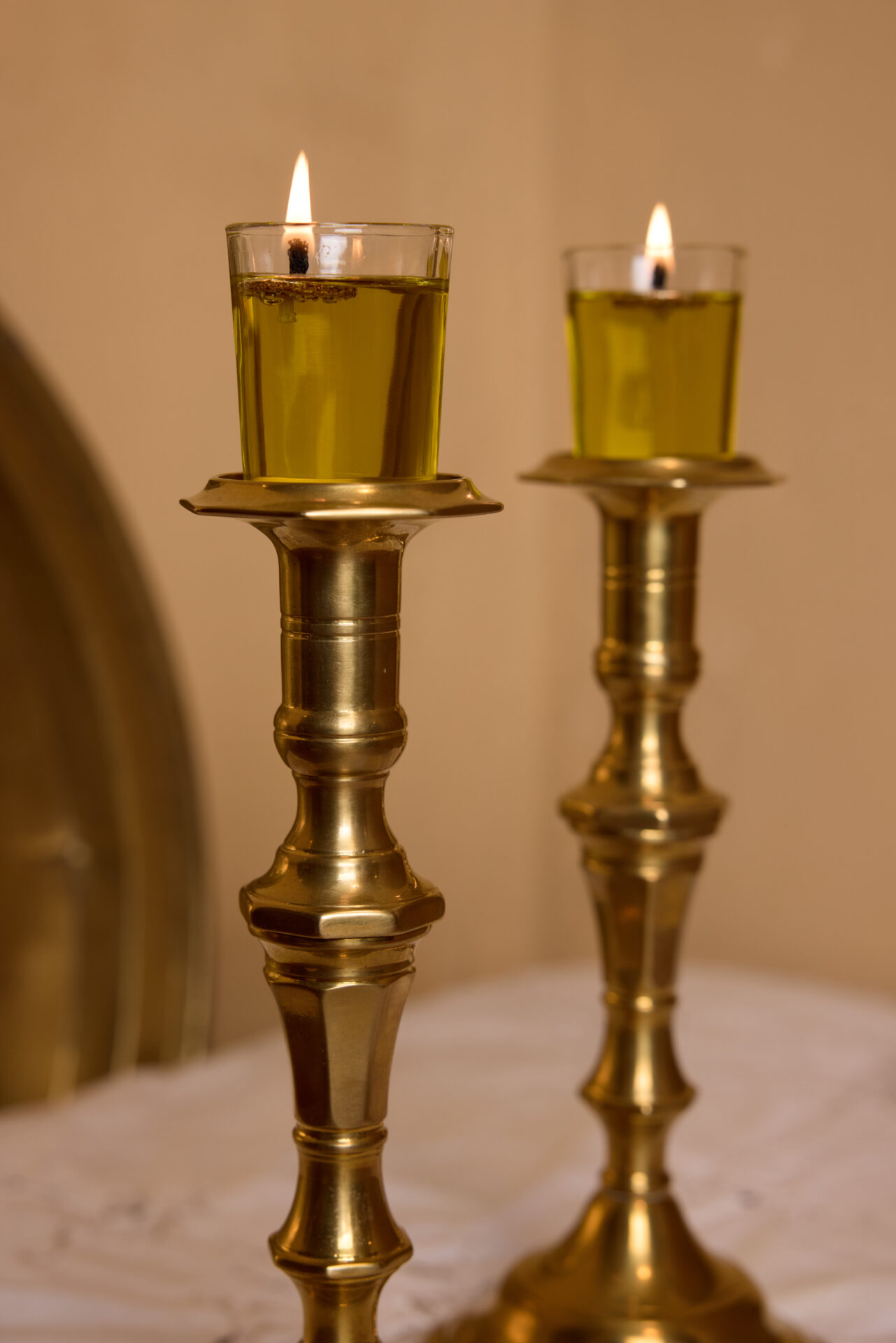 פמוטי נחושת עתיקים. עתיקא פמוטים לשבת.