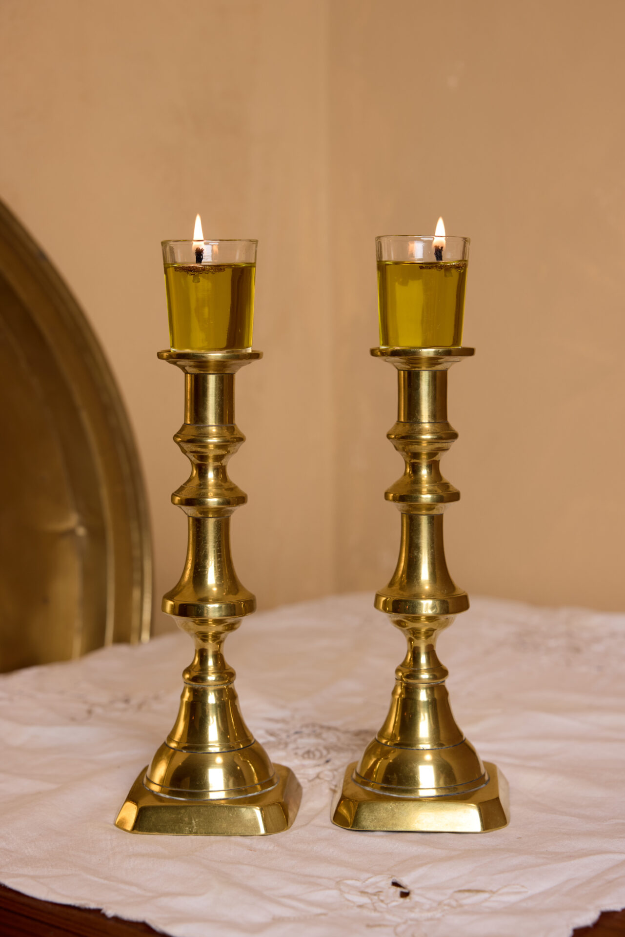 פמוטי נחושת עתיקים. עתיקא פמוטים לשבת