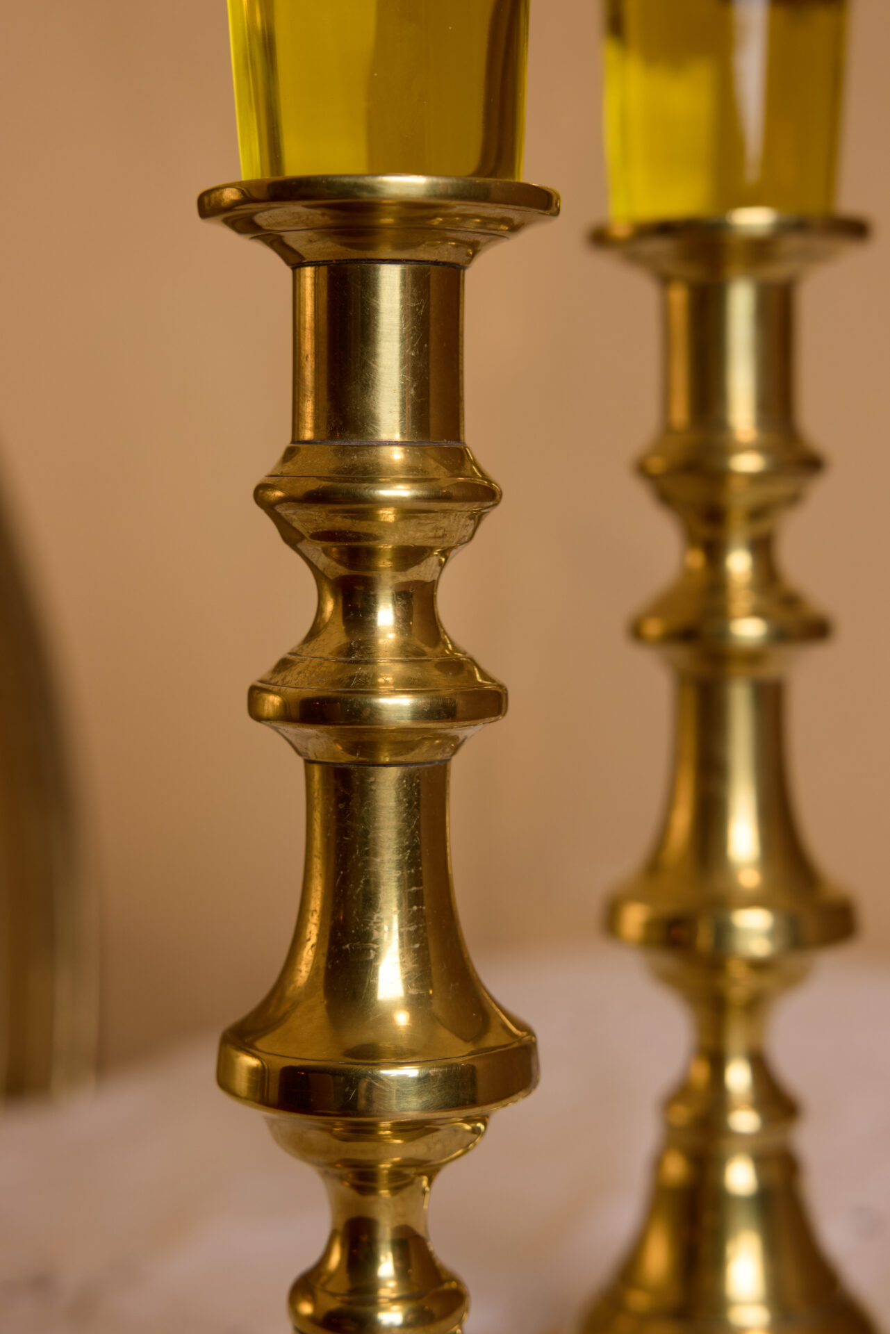 פמוטי נחושת עתיקים. עתיקא פמוטים לשבת