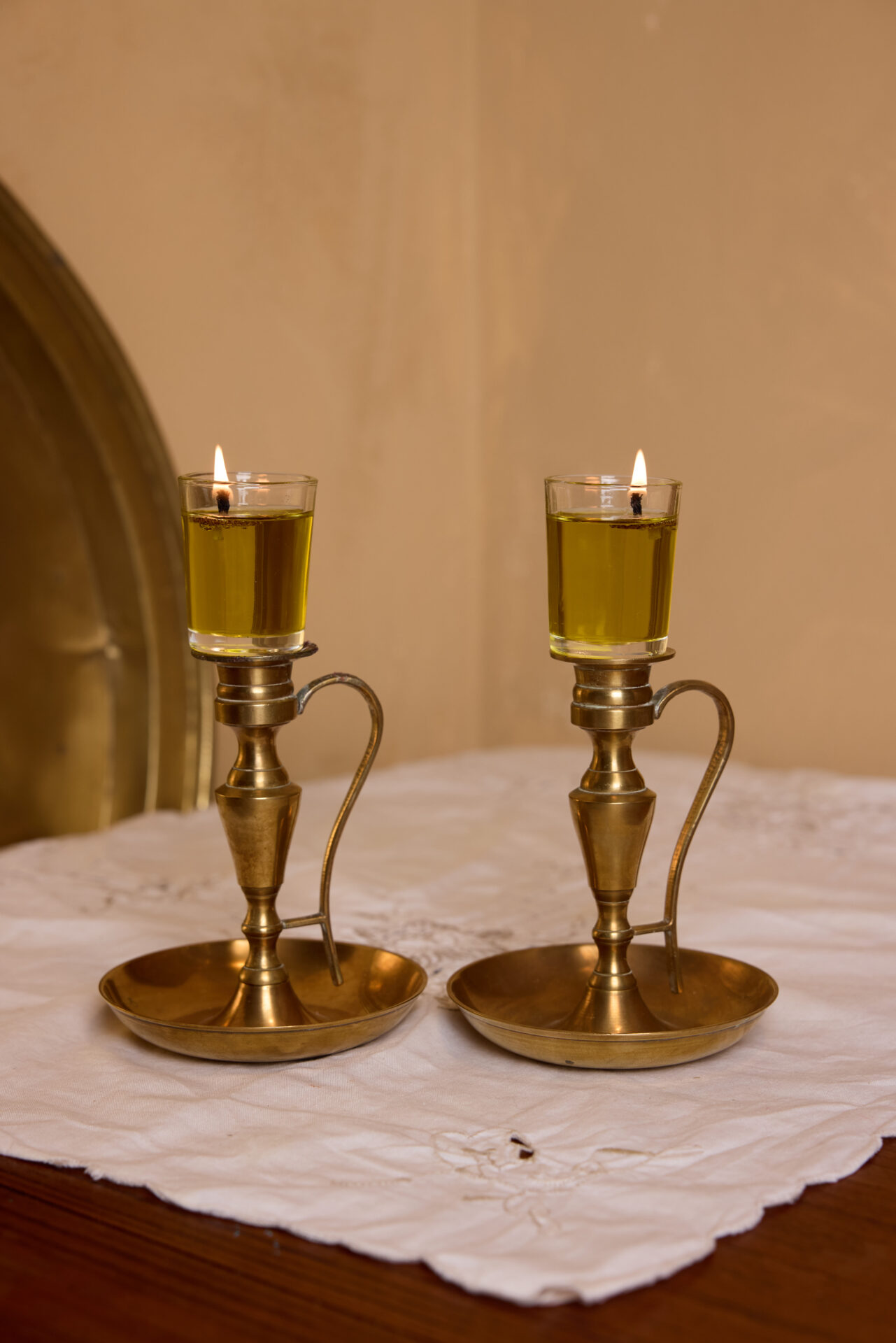 פמוטי נחושת עתיקים. עתיקא פמוטים לשבת