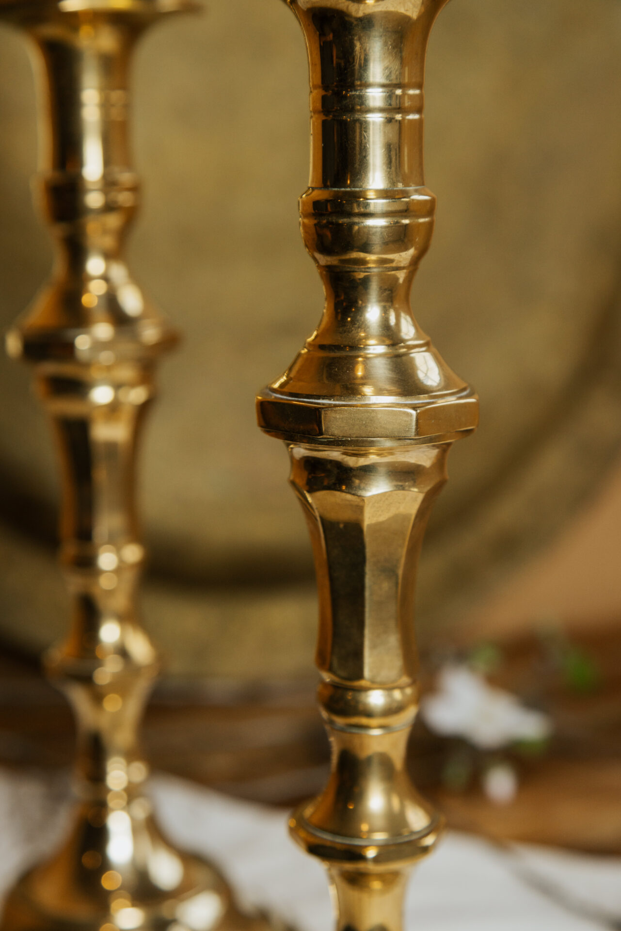 עתיקא פמוטי נחושת עתיקים לשבת