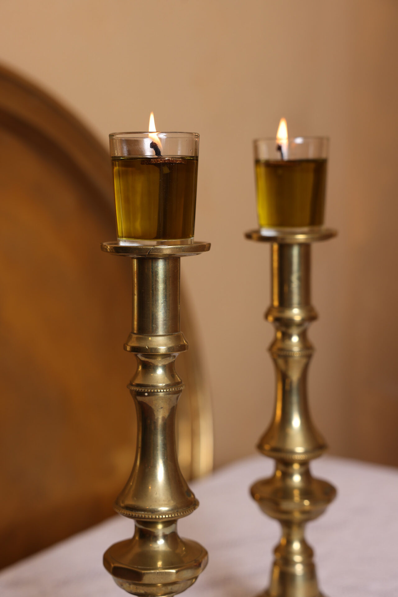 פמוטי נחושת עתיקים לשבת. פמוטים לשבת. עתיקא פמוטים