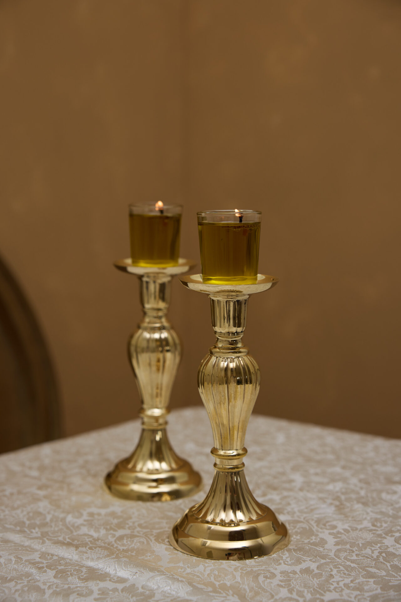 נחושת עתיקה. עתיקא פמוטים. פמוטי נחושת. נחושת וינטג׳. וינטג׳. פמוטים לשבת.